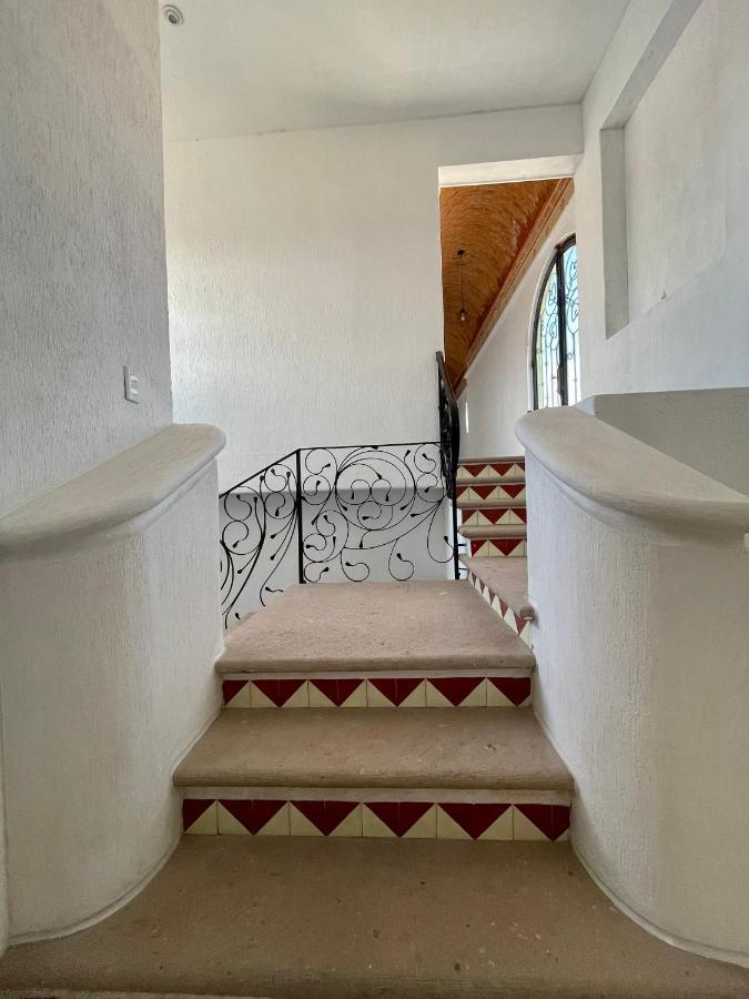Suite Los Angeles Tecozautla Exterior photo