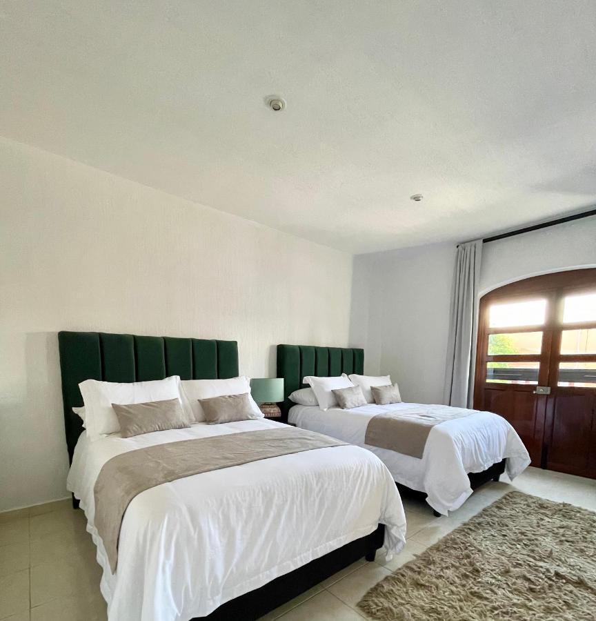 Suite Los Angeles Tecozautla Exterior photo