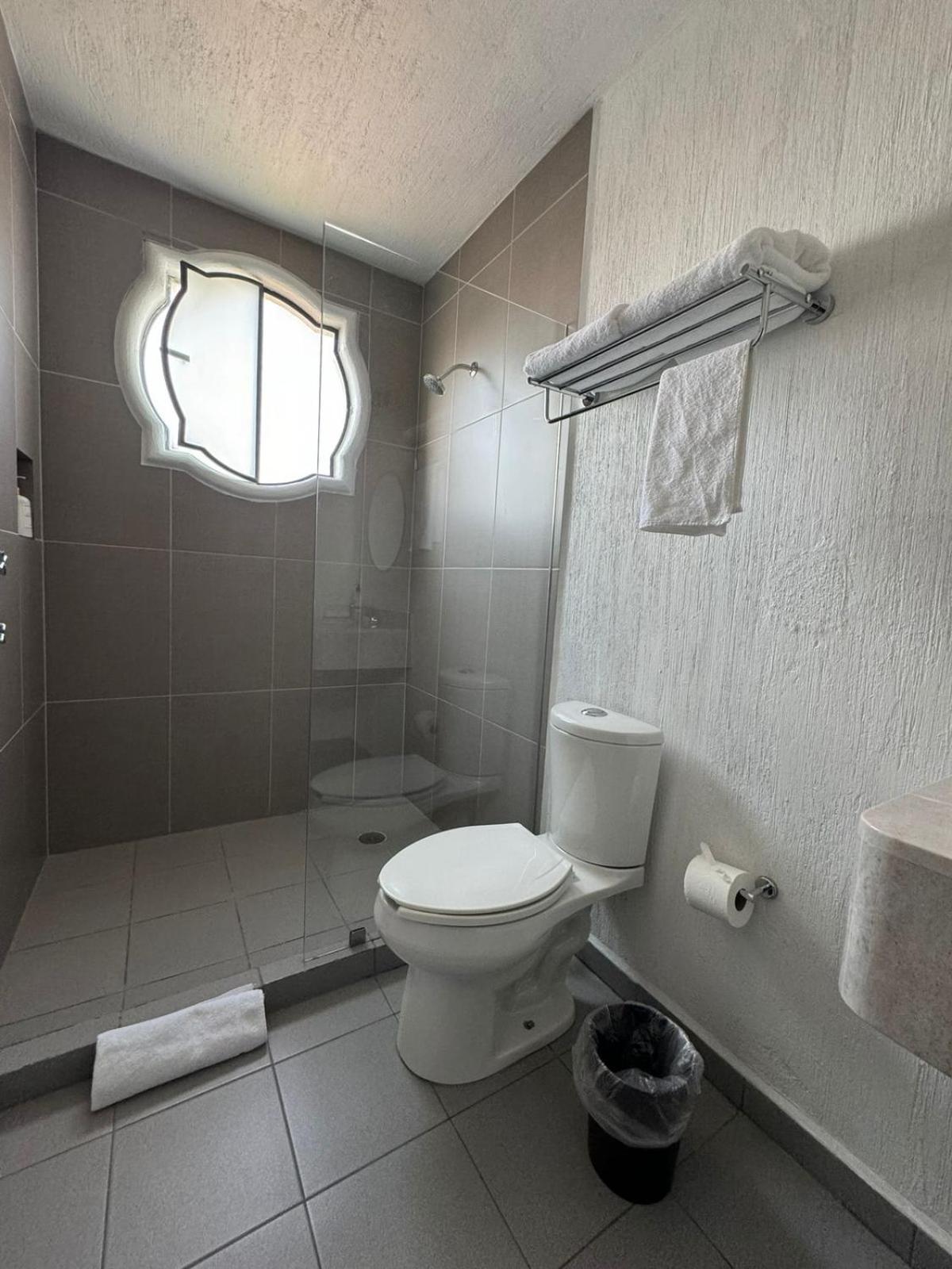 Suite Los Angeles Tecozautla Exterior photo
